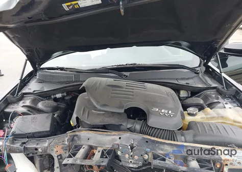 2016 Chrysler 300 S из США, поврежденный, VIN 2C3CCABG3GH219954